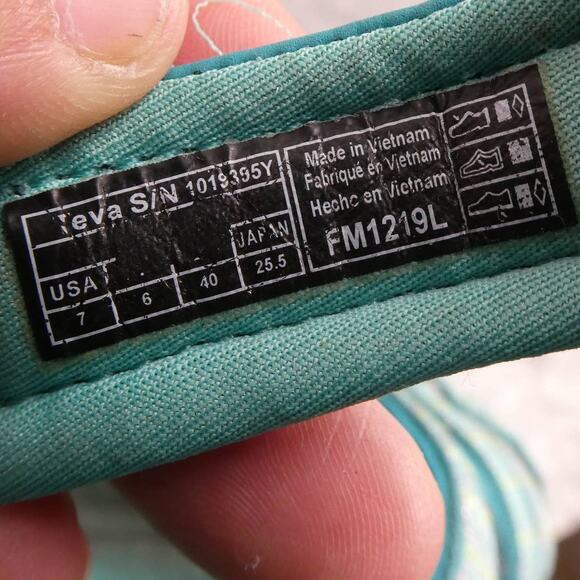 Teva‎ Tirra Metallic Girls Size 7 Strappy Sandals - Picture 9 of 9